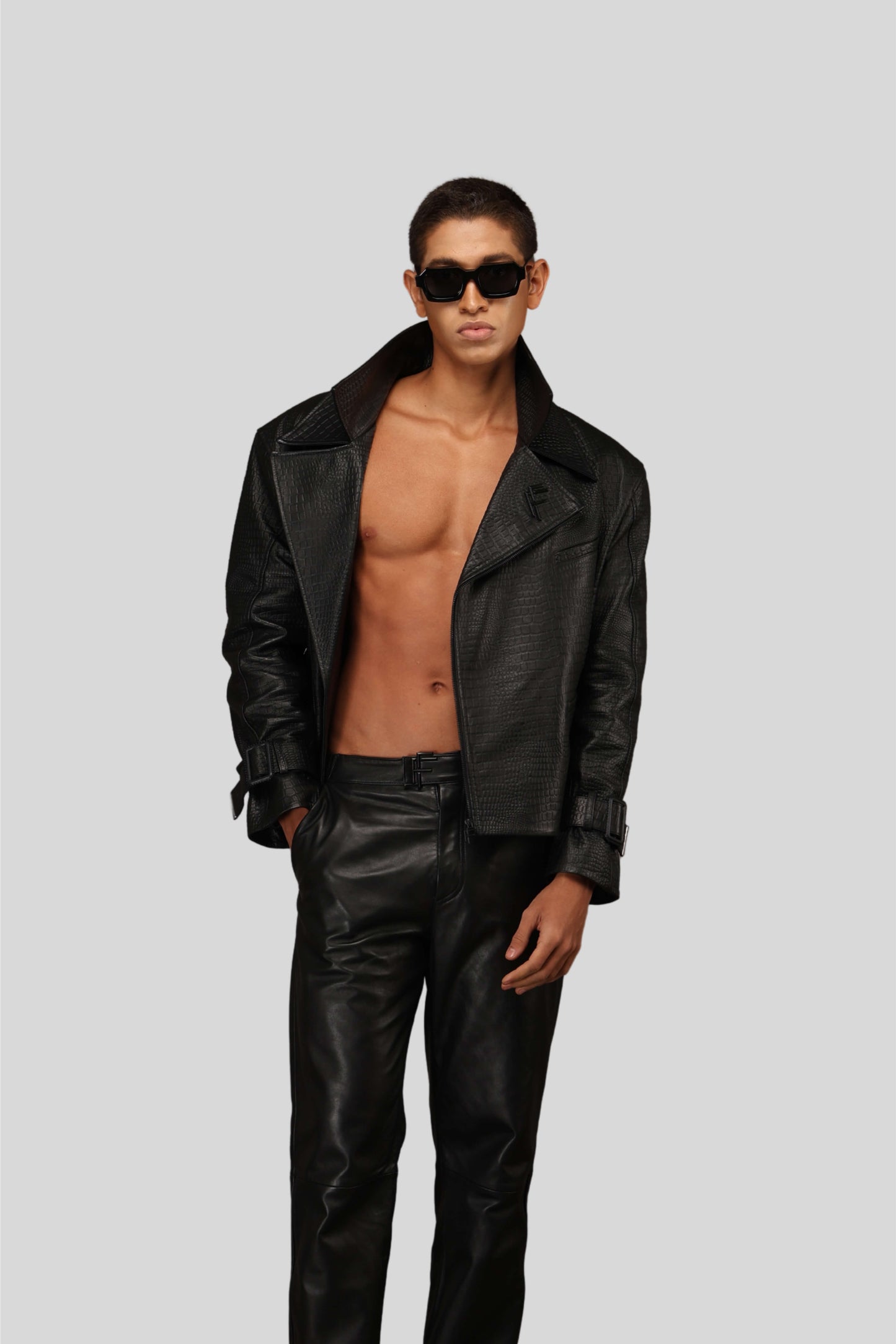 ZIPPED LEATHER PANTS